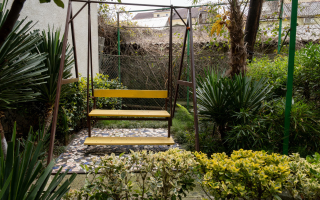 Lyubimy Dvorik Guest house