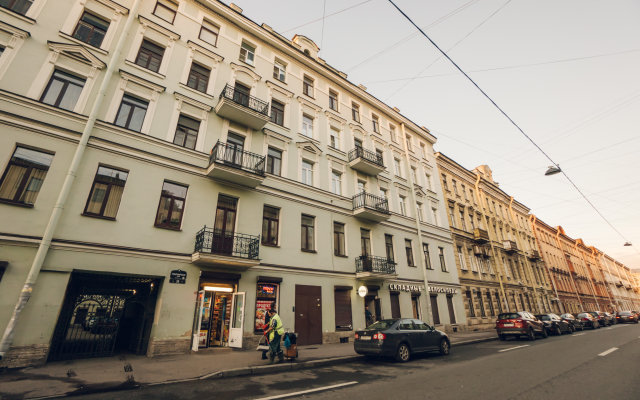 Апартаменты Стильная двухуровневая студия LOFT 1