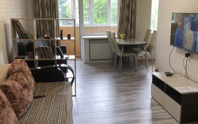 2-Kh Komnatnaya V Kurortnoy Zone G. Zheleznovodsk Flat
