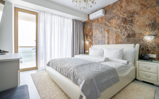 Sereniti Premium Apartment Hotel