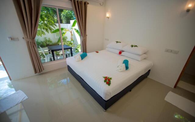 Lagoon Thoddoo Villa