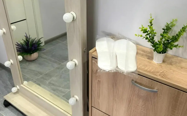 Uyutnaya Prostornaya Yevrodvushka S Vidom Na Goru Flat