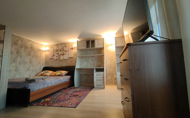 Апартаменты двухкомнатные NHome Сибирские