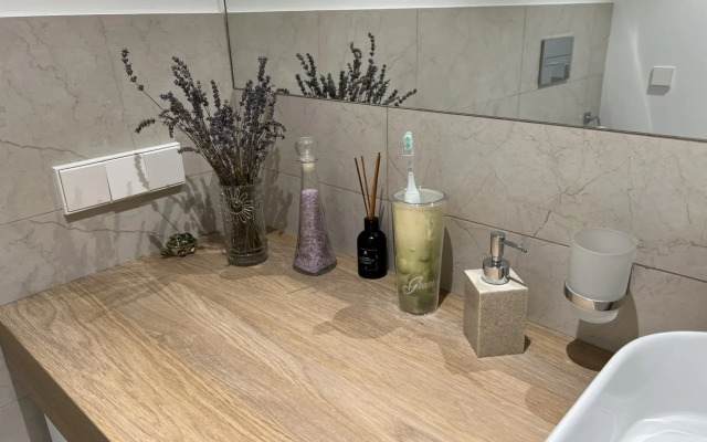 Апартаменты 312 Двухуровневые Крымская 3/4