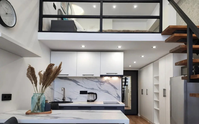 Apartments Queenstay Utrenniy Briz Na Voykovskoy