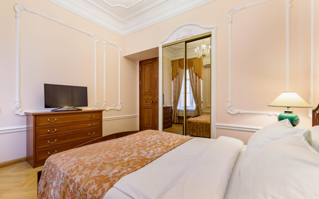HTH24 Italyanskaya 29/14 Apartments