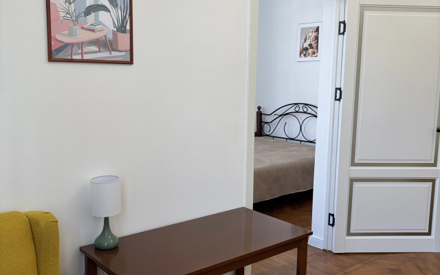 Stilnaya Kvartira ryadom s Morem i Parkom Flat