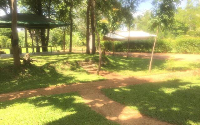 Hiddenside Waya Ulpatha Hotel