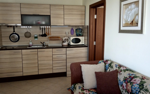 Na Kiparis Apartments