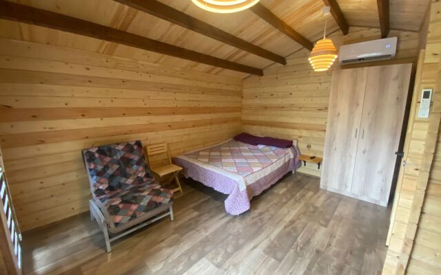 Granatovaya Private House