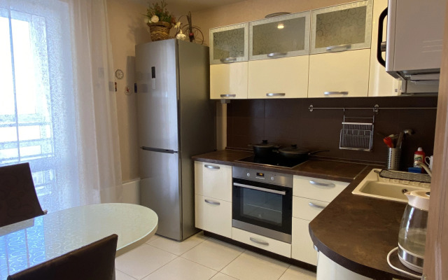 Na Ulitse Akademika Sakharova, 105 Flat