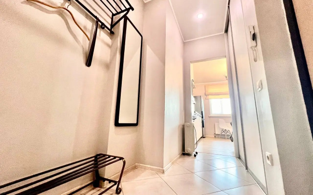 Квартира Уютная студия на Геологоразведчиков 44А