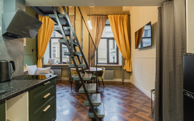 Апартаменты в Сердце Петербурга с колонкой Алиса