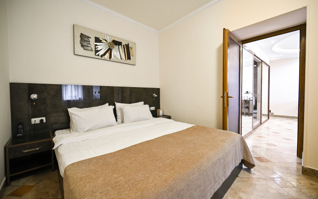 Skyline Hotel Yerevan