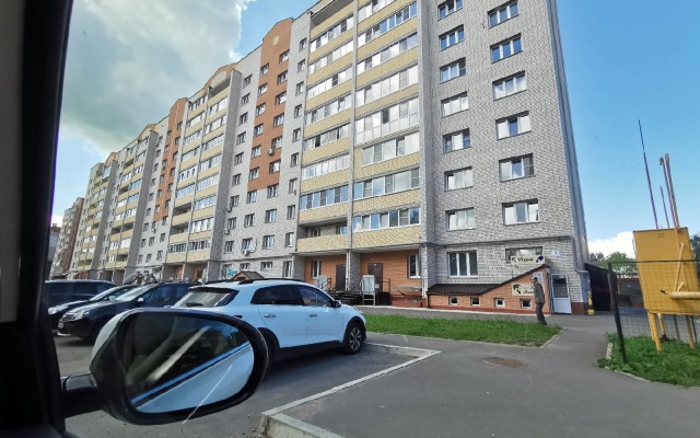 On Yunnatov Lane Apartments