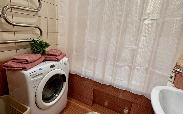 Апартаменты Уютная двухкомнатная квартира в центре города