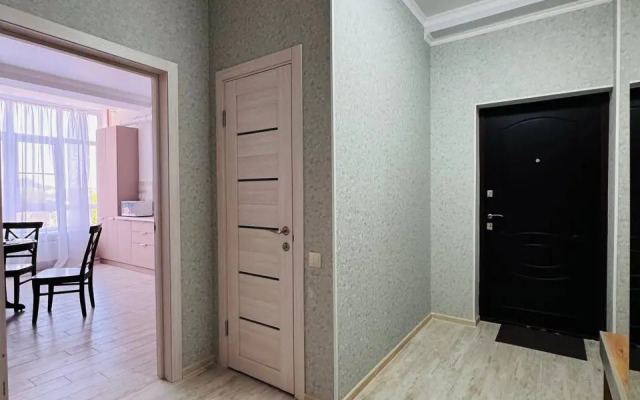 Uyutnaya Dvushka v Kurortnoy Zone Flat