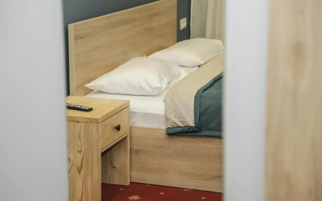 Araks Hotel Complex