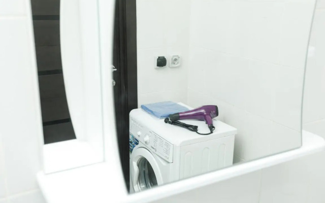 Etazhidejli ryadom s UrFU Apartment