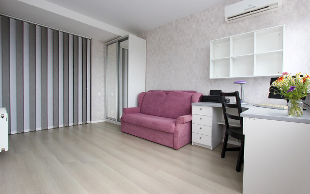 Roskoshnaya Dvukhkomnatnaya s Vidom na More v Feodosii Flat