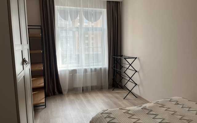 Prostornaya Yevrodvushka V Tsentre Flat