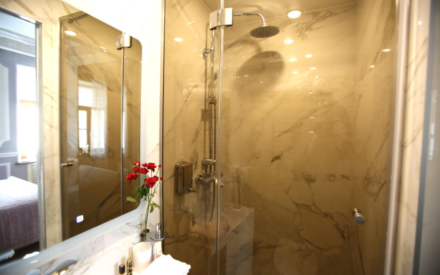 Nevsky 5 Apartment