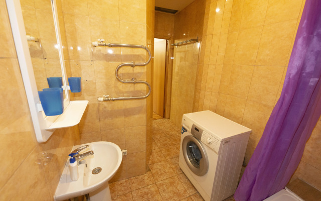 Квартира 3 комнатная квартира улица 50 лет ВЛКСМ 13/3