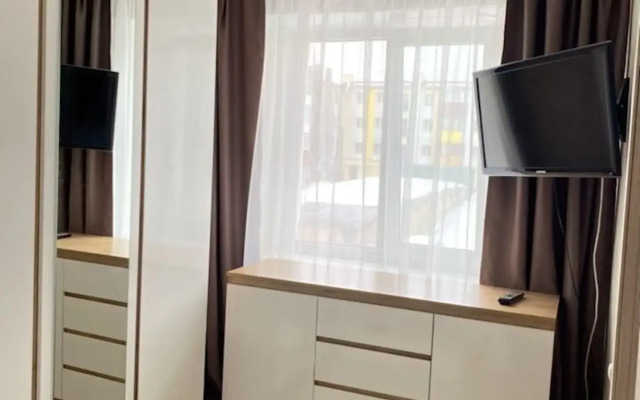 Na Prospekte 50 Let Oktyabrya 22 Flat