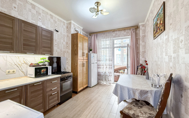 Prostornaya Yevrodvushka V Samom Tsentre Goroda Flat