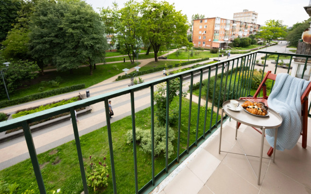 Na Rokossovskogo 12 Flat