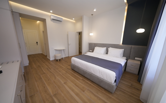 Hotel Ser In Hotel