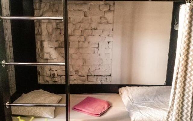 Tolstoy Art Hostel