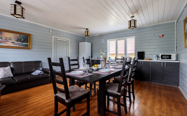 Частный дом часть с 2 спальнями с видом на горы