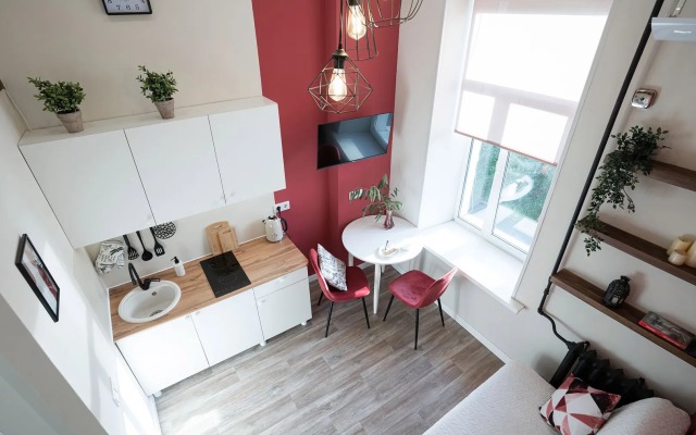 Квартира мини-студия со вторым ярусом у парка с озерами