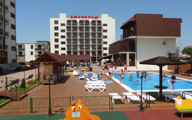 Emerald Hotel
