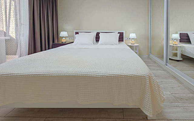 Квартира Сoврeмeннaя дизайнерская двухкомнатная с прекрасным видом