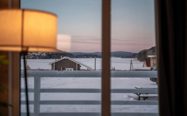Castnyj Dom Polarnaa Stancia Sinij