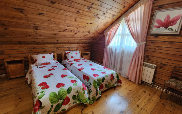 Частный дом Деревянный коттедж