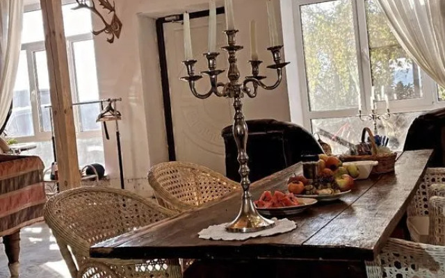 V Derevne Zatishe Private House