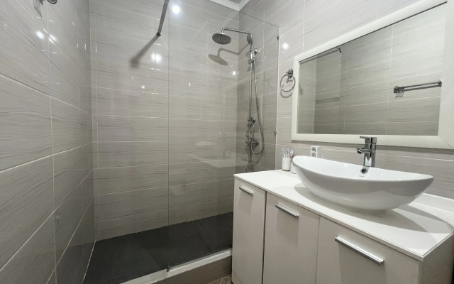 Dvukhkomnatnye Lux Apartment