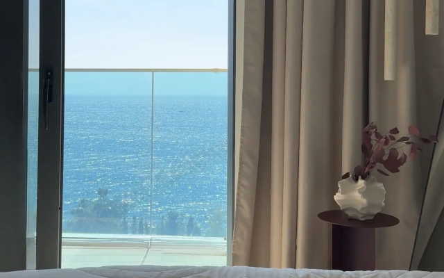 Апартаменты Дизайнерская видовая квартира на море