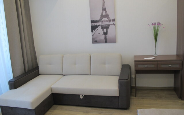Na Bulvare Nadezhd 8/2 Apartments