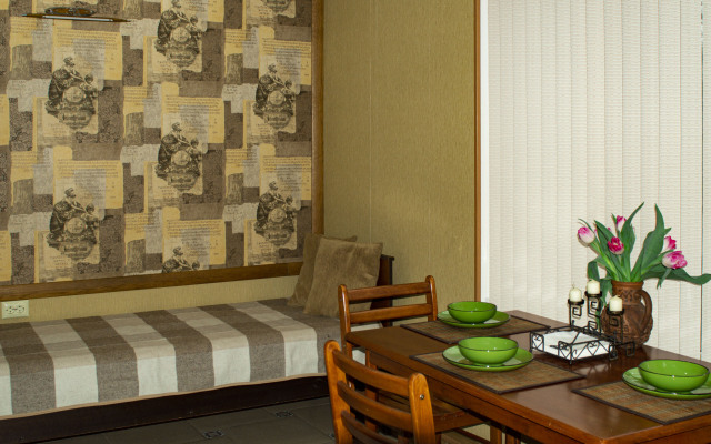 Na Ploschadi Zaharova Guest House