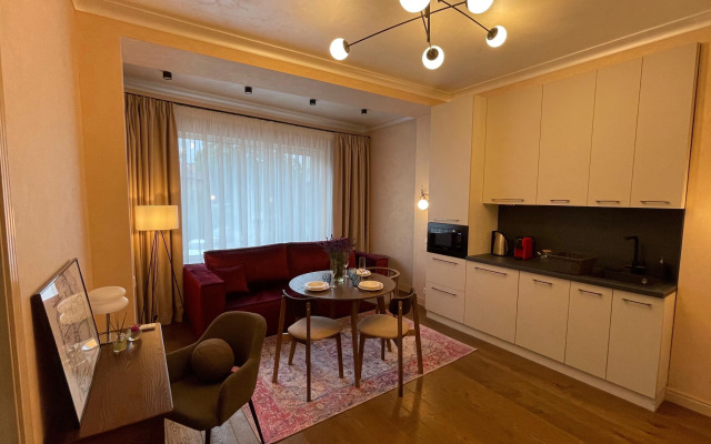 Verona Flat