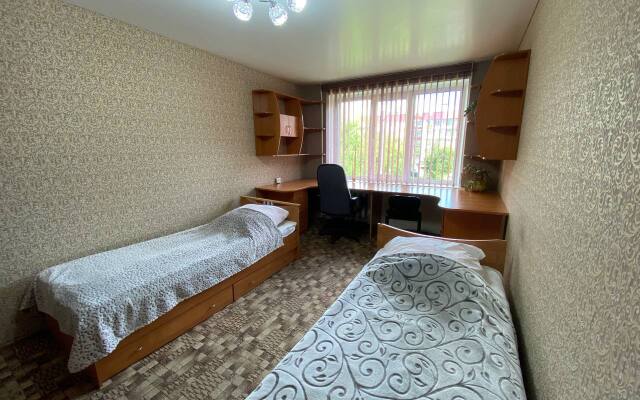 Апартаменты Трехкомнатные Апартаменты на Карбышева 12