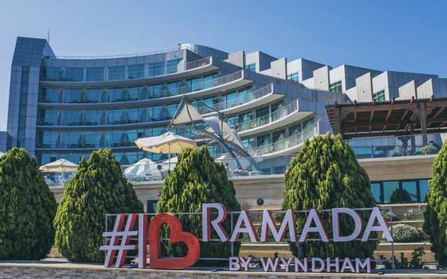 Hotel Ramada By Wyndham Baku