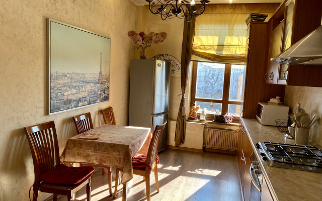 Видовая Двухкомнатная Элитная Квартира на Чёрном Озере