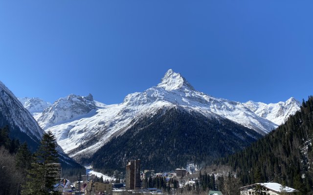 Elbrus Hotel