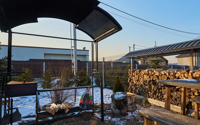 Гостевой дом Домик в Икше