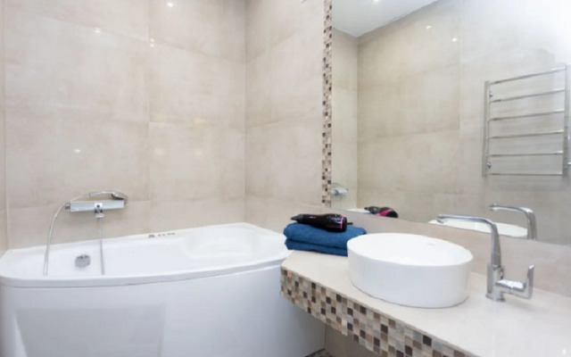 Апартаменты трёхкомнатные на Бобруйской 21